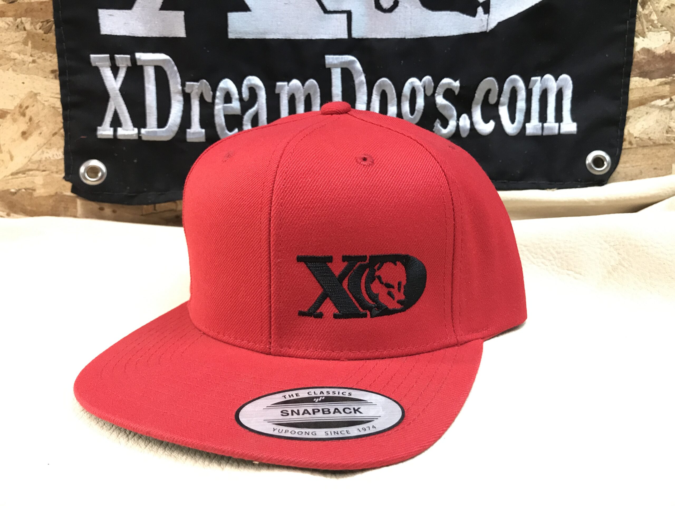 XD Flatbill Snapback Red and Black