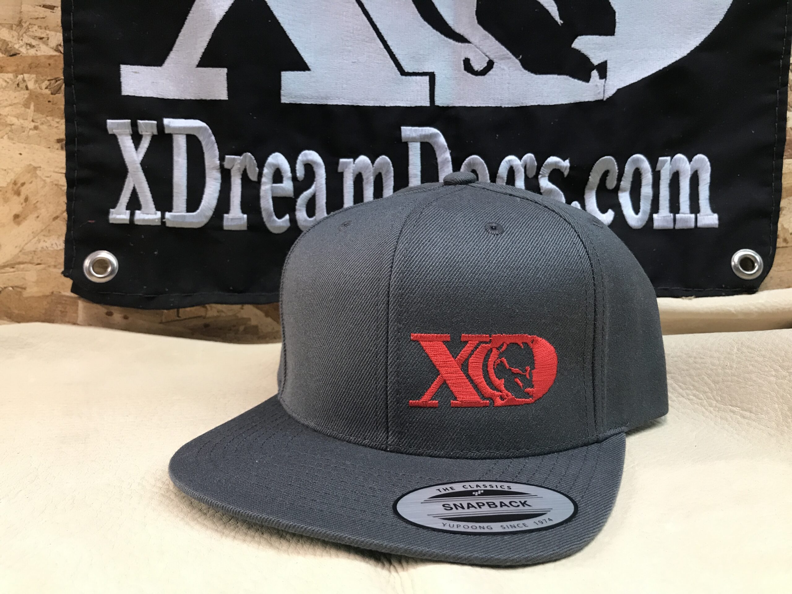 XD Flatbill Snapback Grey and Red