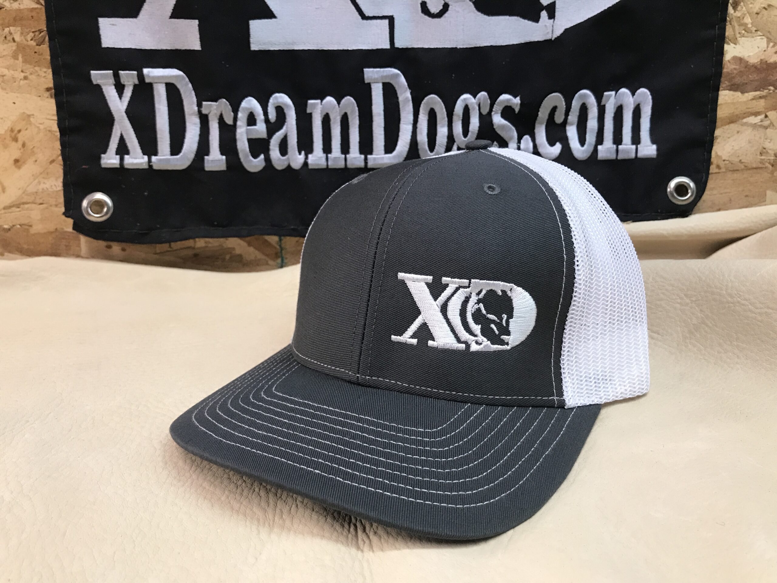 XD Trucker Snapback Grey and White
