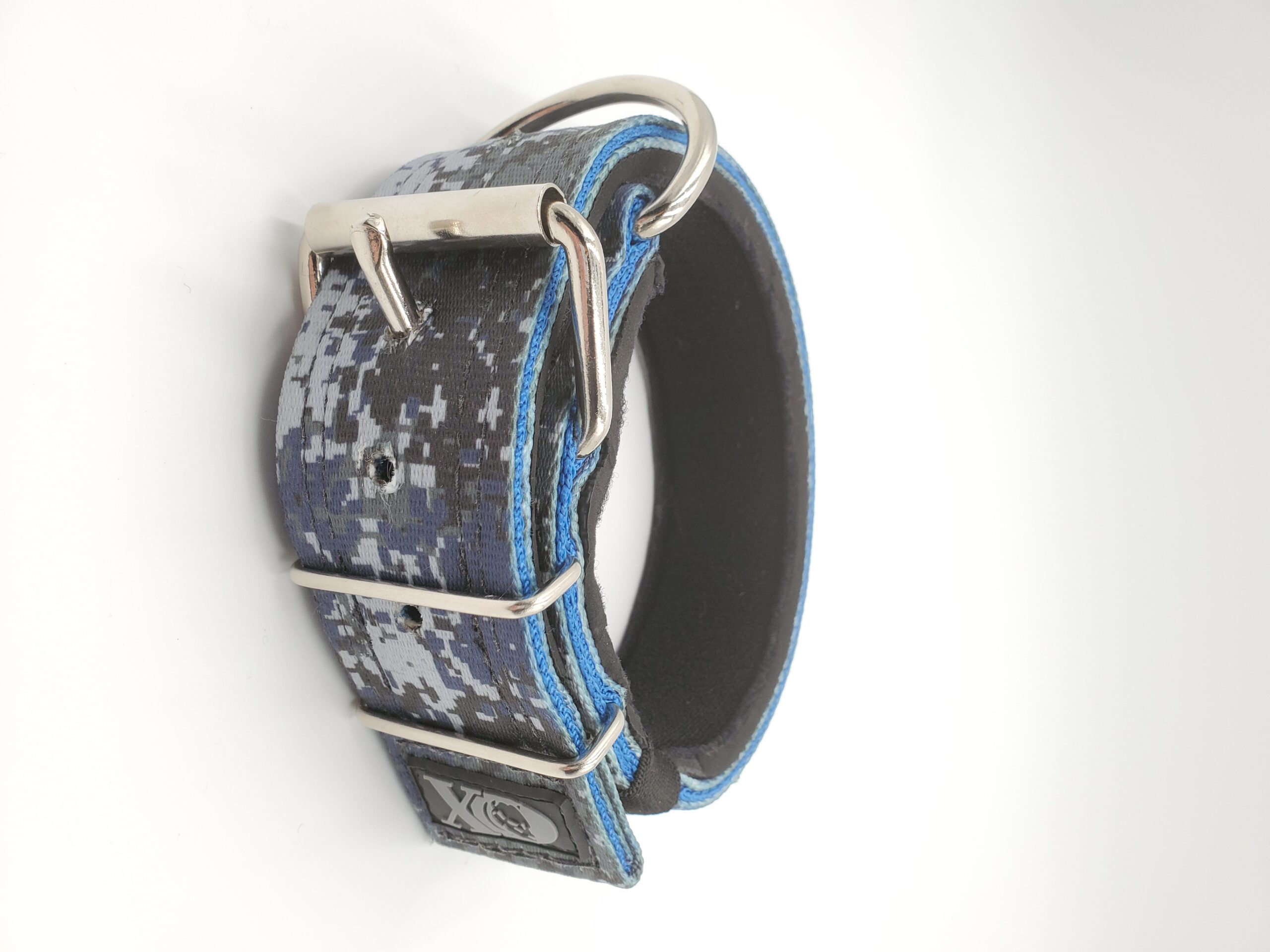 2" Nylon Collar, Neoprene-Lined, Digital Camo Blue Outer, Pacific Blue Inner, Black Stitch, Neck Size 16-21"
