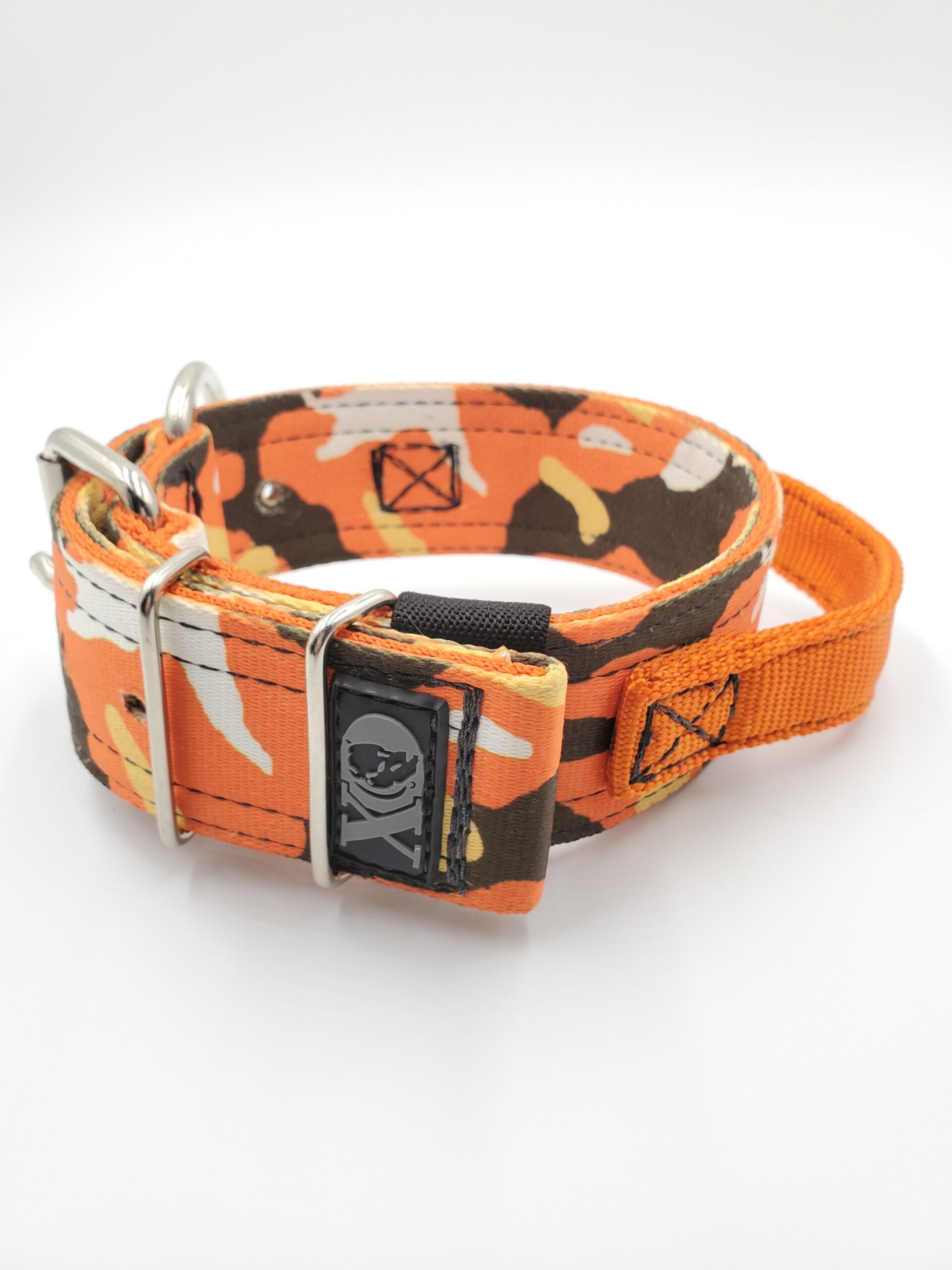 2" Nylon Collar, Autumn Camo Outer, Pumpkin Inner & Handle, Black Stitch, Neck Size 14-19"