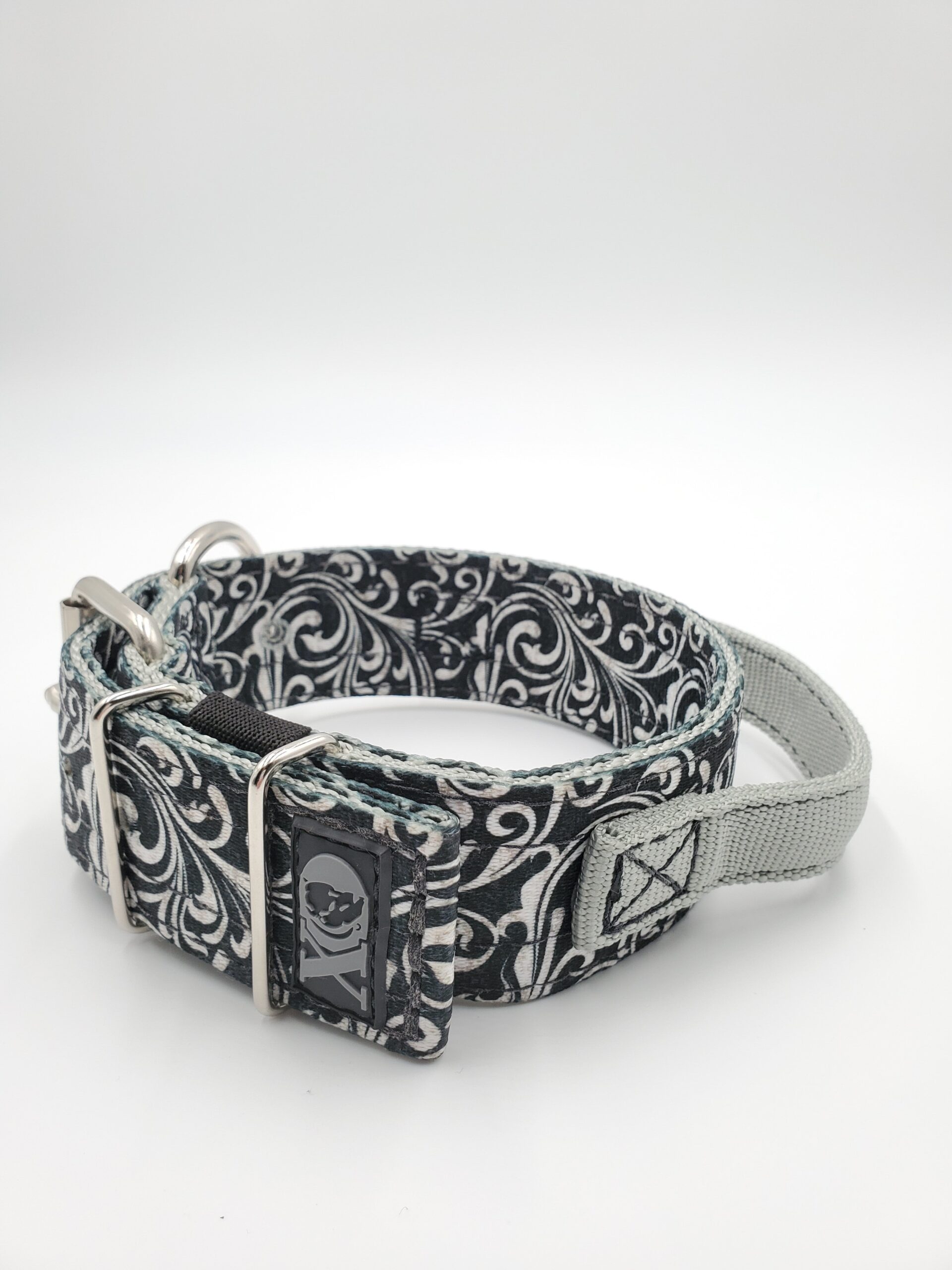 2" Nylon Collar, Filigree Outer, Grey Inner & Handle, Black Stitch, Neck Size 15-20"