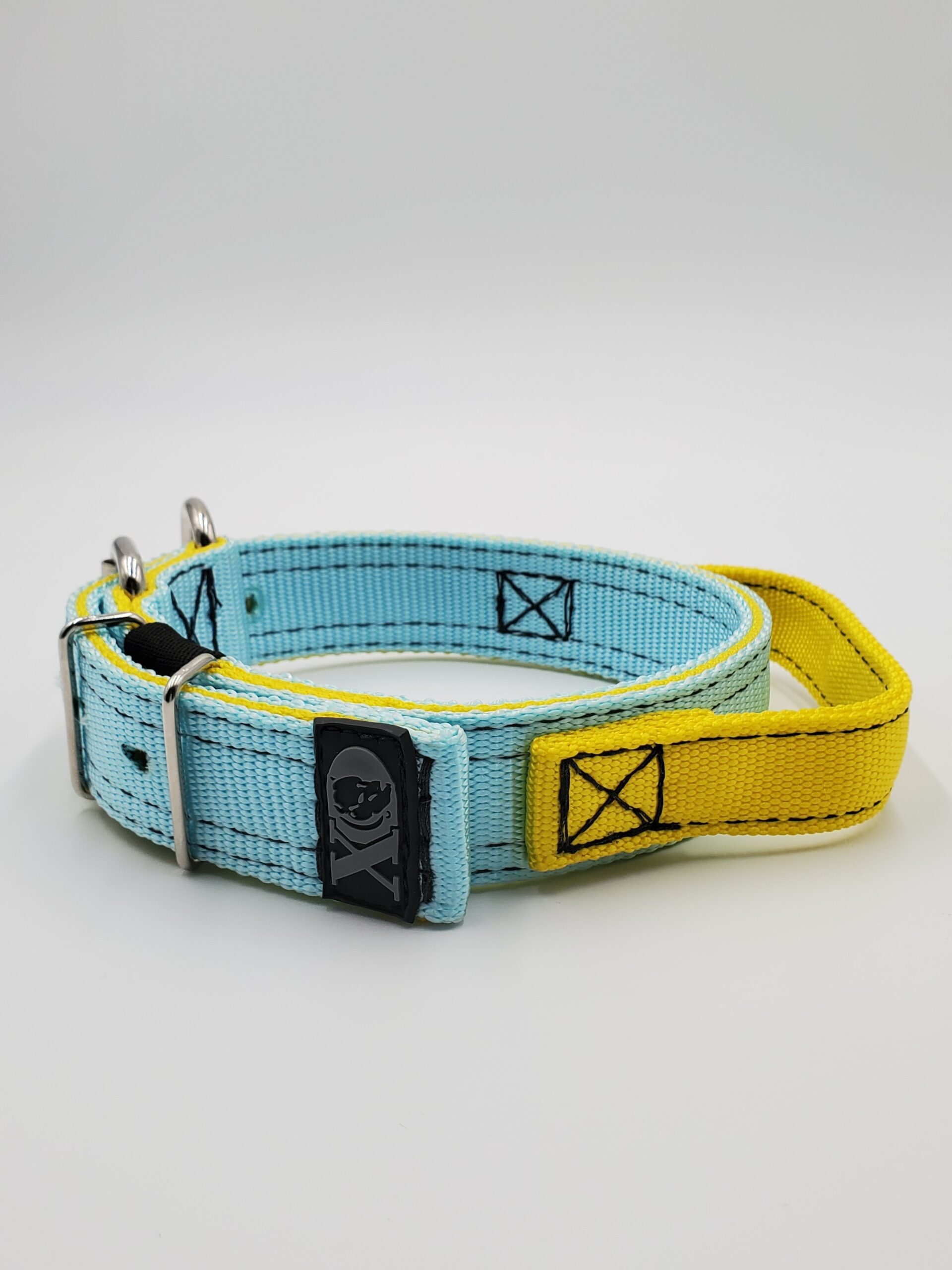 1.5" Nylon Collar, Powder Blue Outer, Hot Yellow Inner & Handle, Black Stitch, Neck Size 17-22"