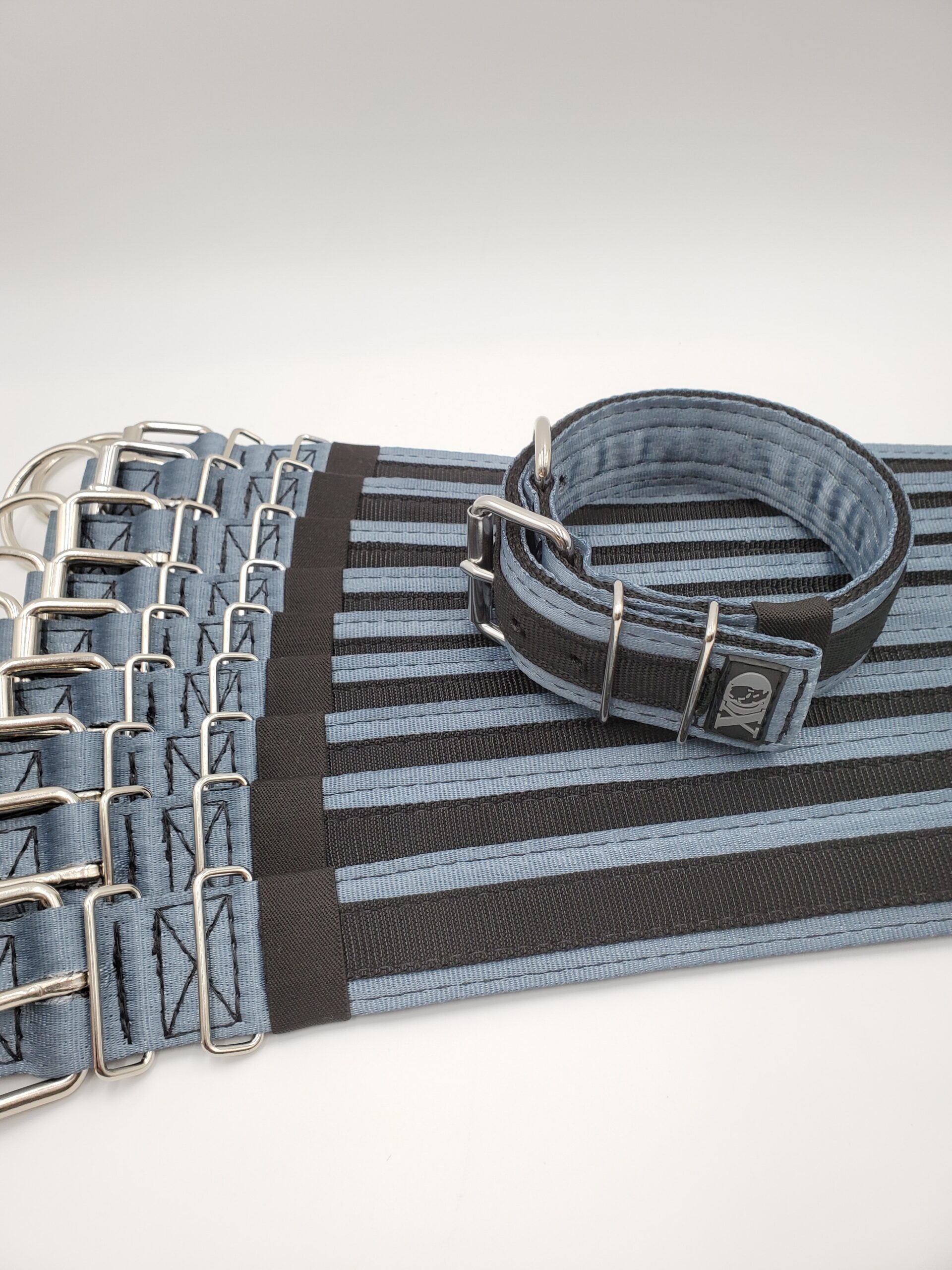 2" Wide Kennel Pack, Grey Seat Belt Outer, Black Inner & Stripe, Black Stitch, Size 15-20"