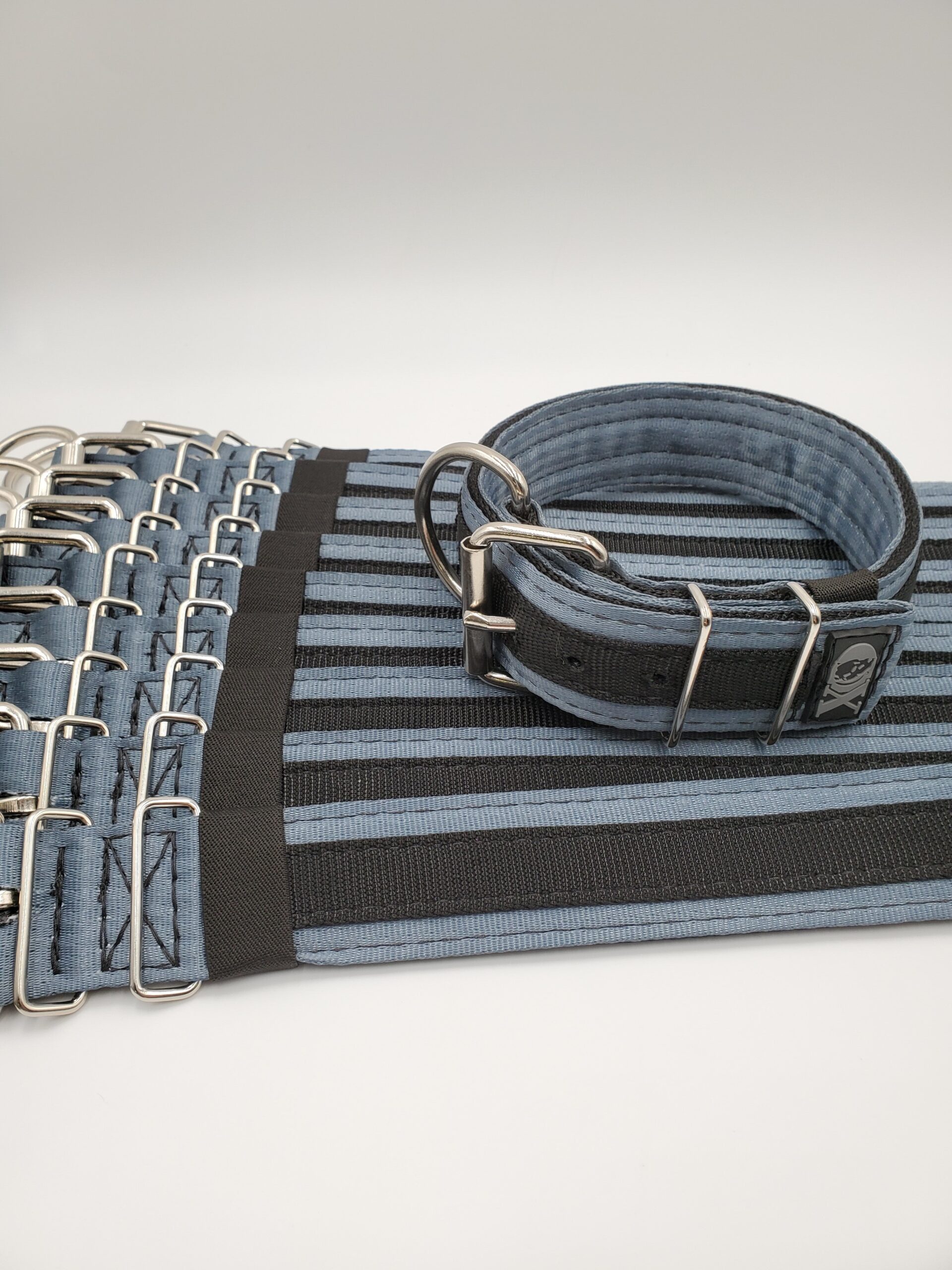 2" Wide Kennel Pack, Grey Seat Belt Outer, Black Inner & Stripe, Black Stitch, Size 17-22"