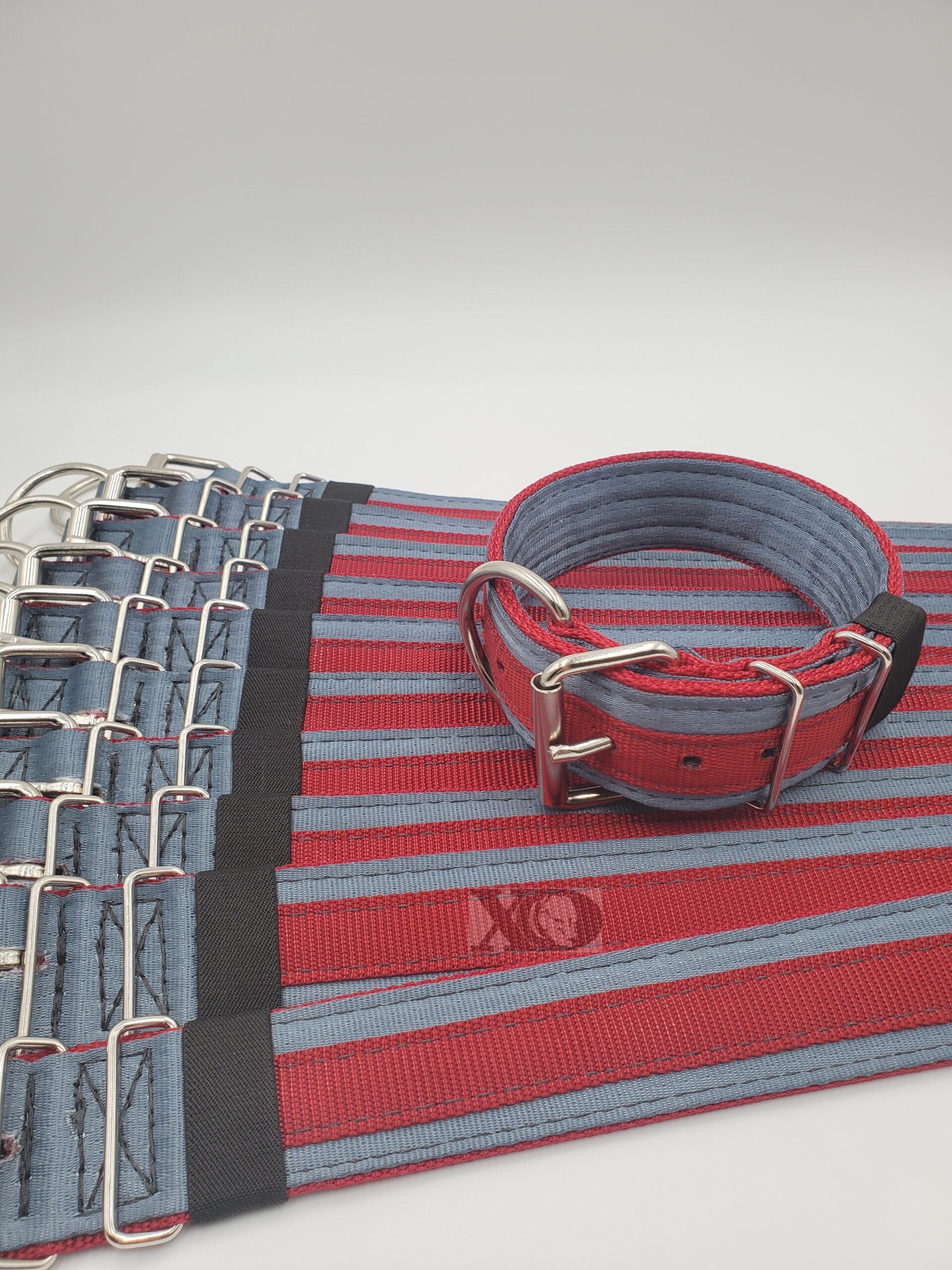 2" Wide Kennel Pack, Grey Seat Belt Outer, Dark Red Inner & Stripe, Black Stitch, Size 15-20"