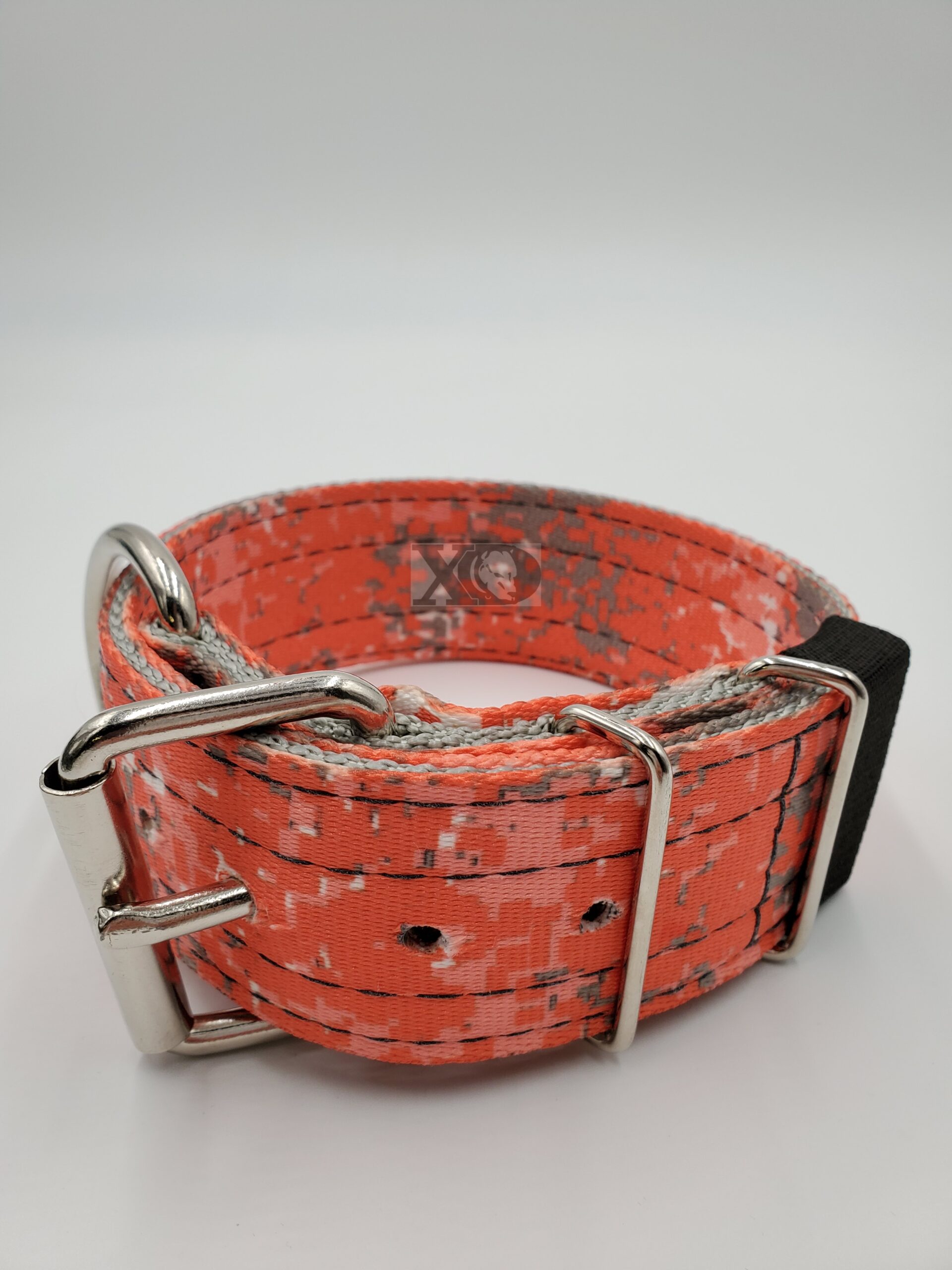 2" Nylon Collar- Digital Camo Red Outer, Grey Inner, Black Stitch, Neck Size 14-19"