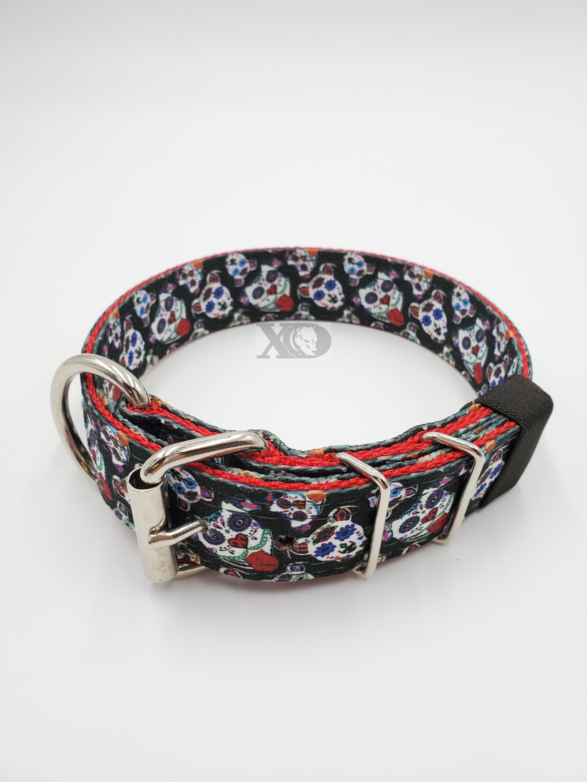 1.5" Nylon Collar- Sugar Bull Outer, Dark Red Inner, Black Stitch, Neck Size 17-22"