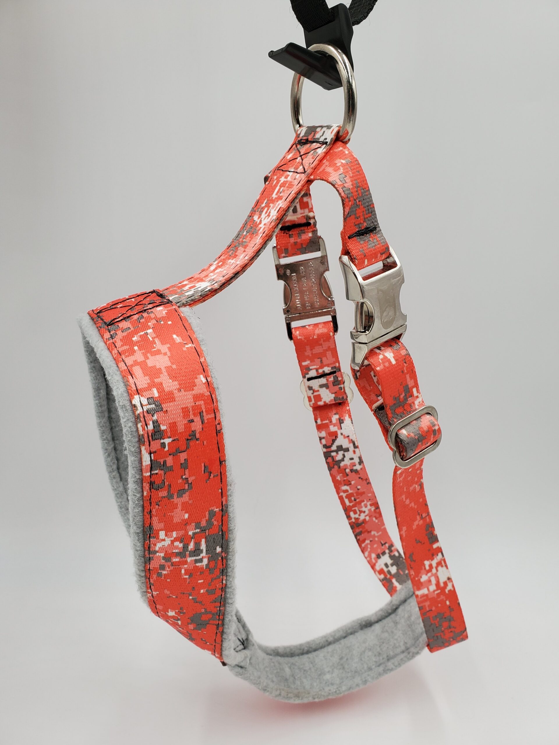 2" Nylon Fleece-Lined Harness, Digital Red Camo with Grey Fleece, Aluminum Buckles, Size Medium