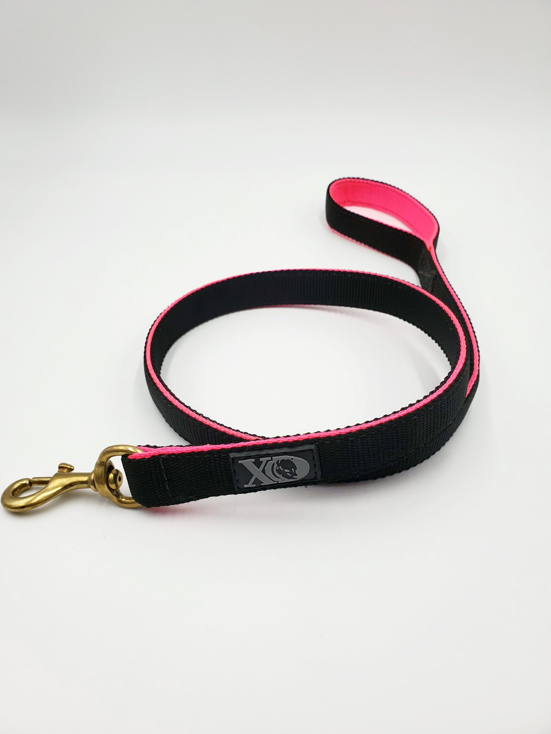 4 Ft. Nylon Lead - Black Outer, Hot Pink Inner, Black Thread, Solid Brass