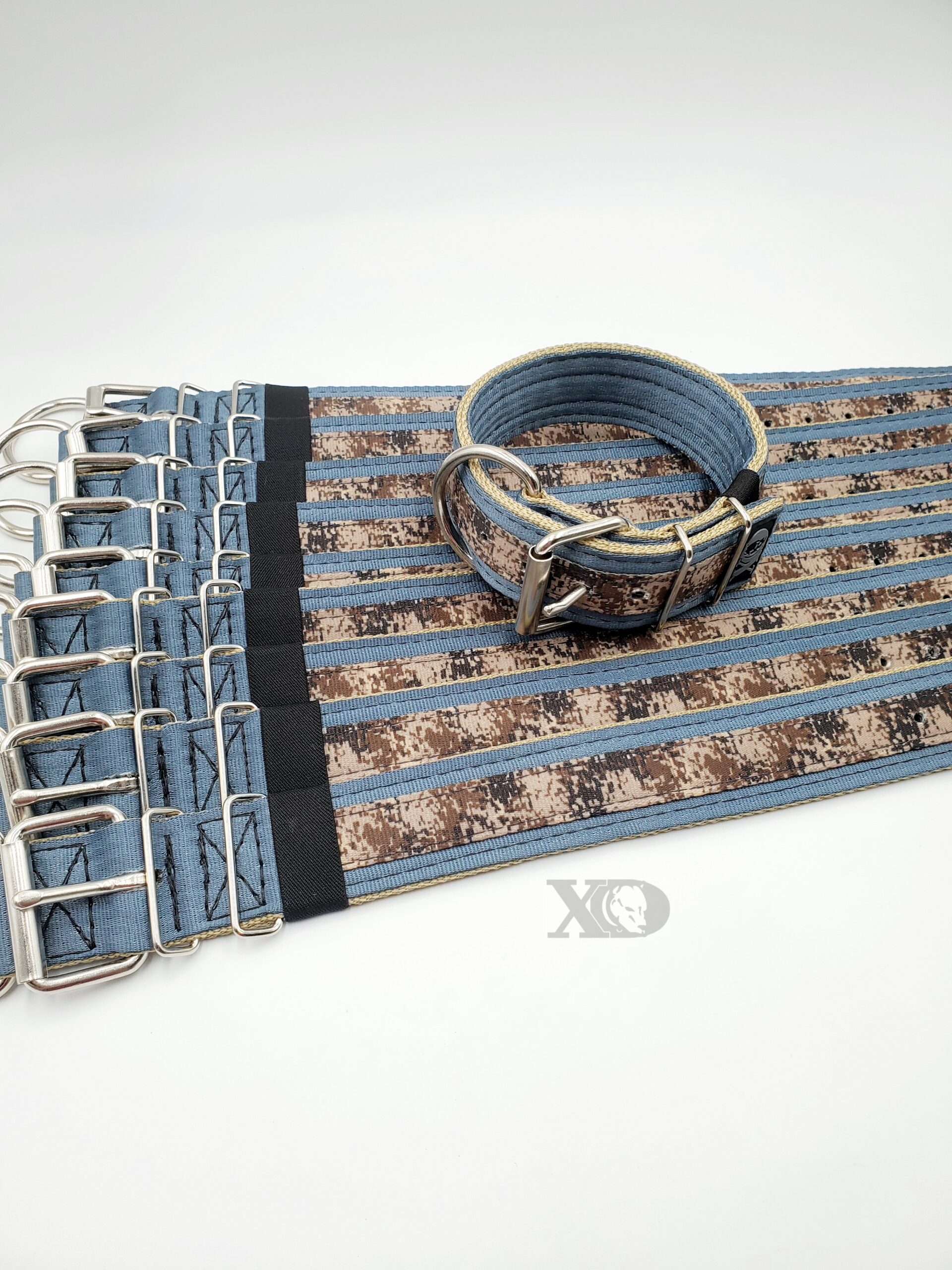 2" Wide Kennel Pack, Grey Seat Belt Outer, Tan Inner Digital Camo Desert Stripe, Black Stitch, Size 15-20"